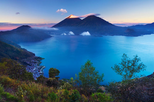 GUATEMALA – GUATEMALA CITY, LAGO ATITLÁN